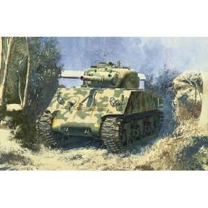  Dragon 1/35 M4 (105) Howitzer Tank Kit Toys & Games