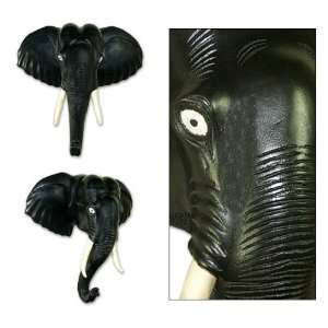  Wood statuette, Elephant Pride