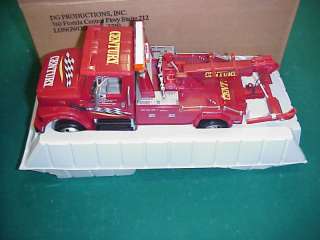 DG 1/25 Miller Industries Race Recovery tow truck red  