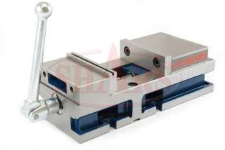 Unibodydesign of vise bed and stationary jaws improves clamping 