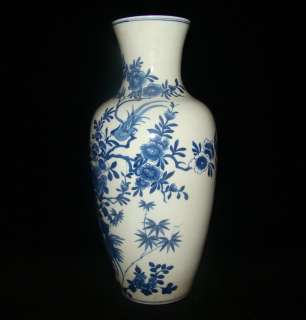 MAGNIFICENT Chinese Blue & White Porcelain Flower & Bird Vase   Qing 