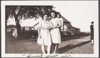 Car Photo 3 Farm Girls & 1940 Pontiac 1939 Buick 635787  