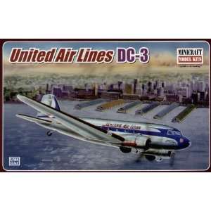  United Airlines DC 3 1/144 Scale Model Kit Toys & Games