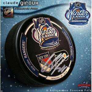  Claude Giroux Autographed Hockey Puck   2012 Winter 