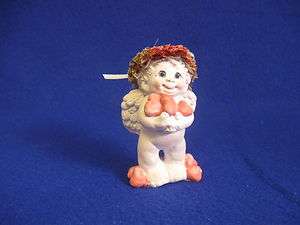 Dreamsicles Cherub with Valentine Hearts  