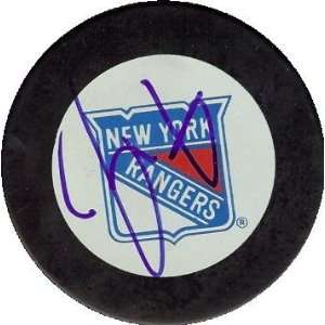  Jari Kurri autographed Hockey Puck (New York Rangers 