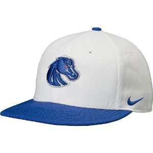  Nike Boise State Broncos Mens True Snapback Hat One Size 