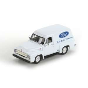 HO RTR 1955 Ford F 100 Panel Truck, Ford ATH81074 Toys 