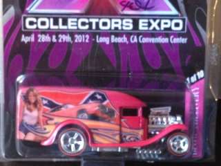   2012 DCX DieCast X Expo SIGNED Pink Daisy Duke Blown Delivery  