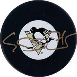  Evgeni Malkin Autographed Hockey Puck