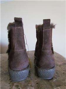 These are a Brand New pair of Born Doolin Coffee ( Dark Brown) pair of 