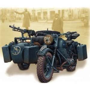   Box Ltd. 1/35 WWII German Motorcycle w/Sidecar Kit Toys & Games