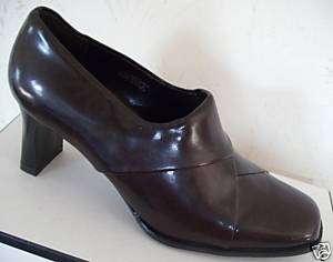 SRO Womens Brown Slip On Shoes Heels Pumps 9W 9 W NEW  