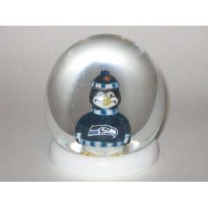  SEATTLE SEAHAWKS Team 3 3/4 wide and 4 tall Squeezable 