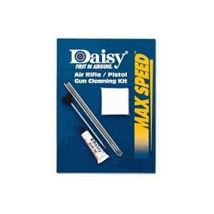 Daisy 5875   Cleaning Kit Cleaning Rods, Gun Oil & Patches  
