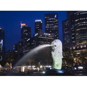 The Merlion, Singapores National Symbol, Singapore, Southeast Asia 