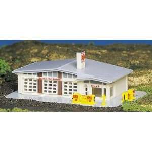    Bachmann N Scale Building   Shell Gas Station Toys & Games