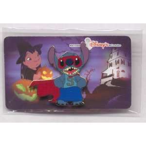    Disney Pin Halloween Stitch LE Super Hero Costume Toys & Games