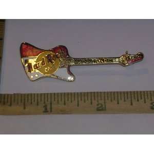  Hard Rock Cafe Guitar Pin, Washington Red, White & Gold 