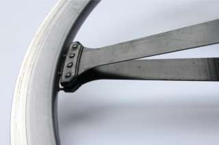 Here is a used 12 spokes carbon SPINERGY ROKS XE front wheel.