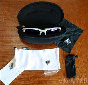 New OAKLEY Flak Jacket Sunglasses White Text + Positive Red Iridium 