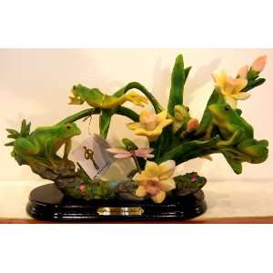  Montefiori Collection Frogs and Flowers Themed Statue Figurine 