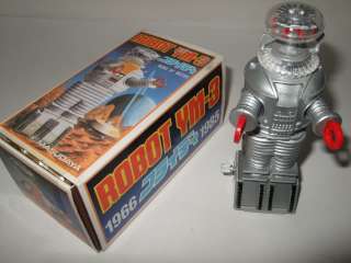 Lost in Space B 9 Robot YM 3 MASUDAYA Japan wind up motor MIB from the 