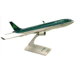  Skymarks Aer Lingus A330 200 Toys & Games