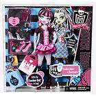 Monster High Day at the Maul Fashions Giftset for doll
