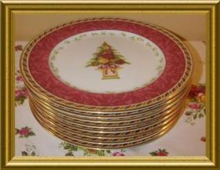 this auction features 8 christmas tree salad plate plate has