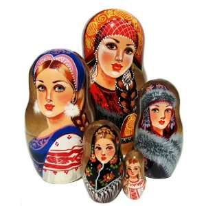  Nesting Dolls Beauties 2011 (5 pc) 7H Toys & Games