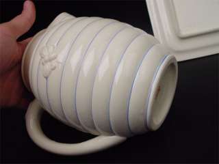 Moriyama Porcelain Honey Bee Pitcher Creamer Tray Set  
