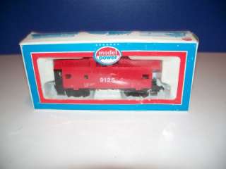 MODEL POWER HO SCALE #9125 RED SAFETY CABOOSE NRFB  