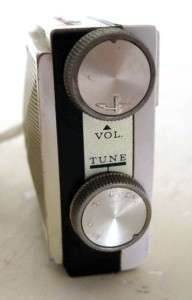 Vintage Standard Micronic Ruby SR G 430 Transistor Radio  