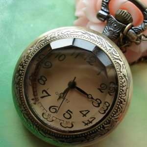   Face Surface Round Pocket Watch Locket Necklace 