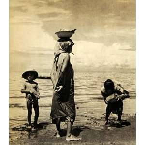 1940 Print Manila Philippines Island Beach Children Family Fenno 