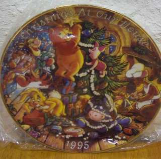1995 Winnie the Pooh CHRISTMAS COLLECTORS PLATE NEW  