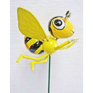  Cheeky Plastic Bee w/Stake