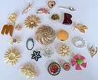 LOT VINTAGE BROOCHES PINS RHINESTONE TOWEL FLORAL MONET COVENTRY GERRY