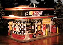 NASCAR CAFE 55381 & NASCAR LICENSED GARAGE 55617 MinT  