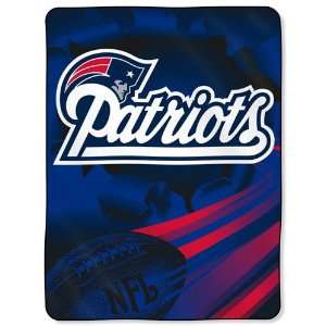  New England Patriots Twin Raschel Plush Blanket 