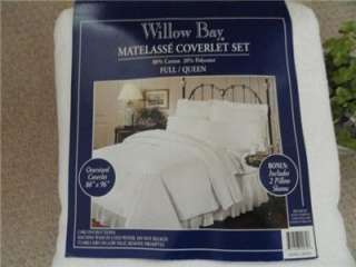 Willow Bay Matelasse Coverlet SET ,88 X 96 Full/Queen   OFF WHITE 