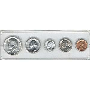 Set Uncirculated 1964 Coins    Kennedy Half Dollar, Washington Quarter 