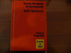 FUNK AND WAGNALLS 1986 YEARBOOK EVENTS OF 1985  