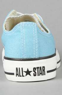Converse The Chuck Taylor All Star Specialty Lo Sneaker in Sky Blue 