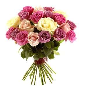 Blumenstrauß Rosenstrauß Frisch vom Floristen vor Ort mit Rosen in 