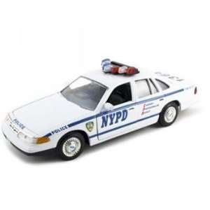    Ford Crown Victoria Nypd Diecast Car Model 1/24 Toys & Games
