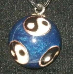 BLUE CHINESE CLOISONNE YIN YANG NECKLACE W/ BELL CHIME  