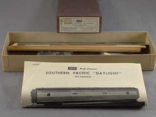 Description 79 Full Baggage Car Kit   Southern Pacific Daylight