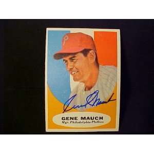 Gene Mauch Philadelphia Phillies #219 1961 Topps Autographed Baseball 